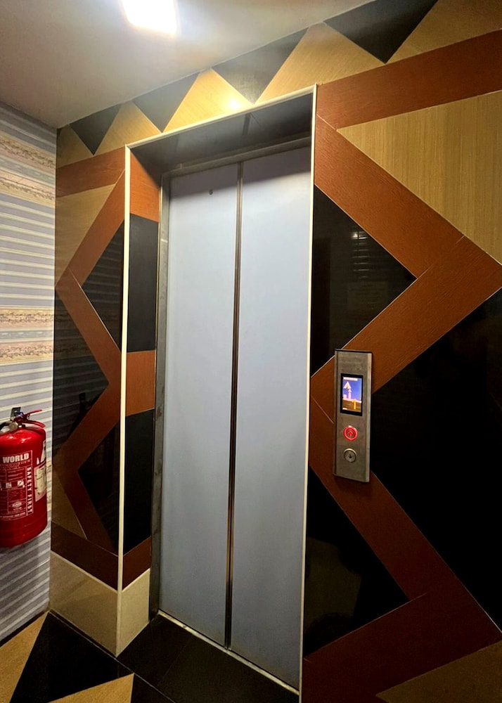 Elevator