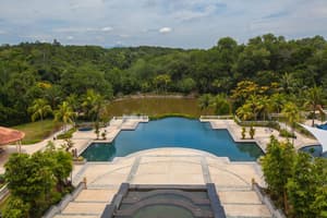 thumbnail: Outdoor pool