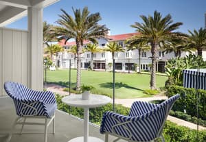 thumbnail: Exterior