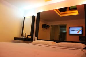 thumbnail: Room