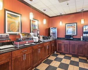 thumbnail: Breakfast area