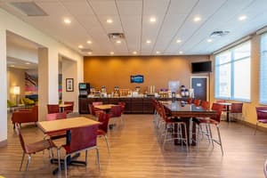 thumbnail: Breakfast area