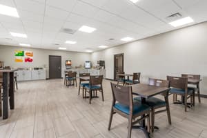 thumbnail: Breakfast area