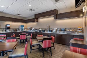 thumbnail: Breakfast area