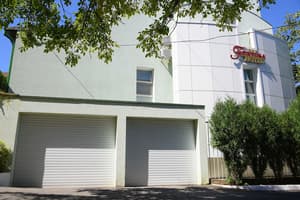 thumbnail: Front of property