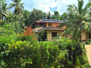 thumbnail: Exterior