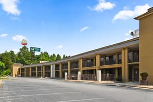 thumbnail: Exterior