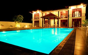 thumbnail: Outdoor pool