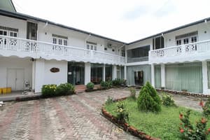 thumbnail: Exterior