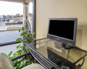 thumbnail: Business center