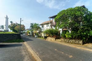 thumbnail: Front of property