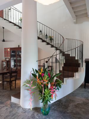 thumbnail: Staircase