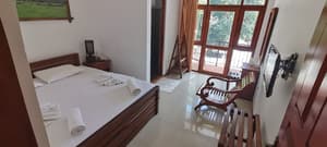 thumbnail: Front of property