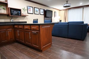 thumbnail: In-room dining