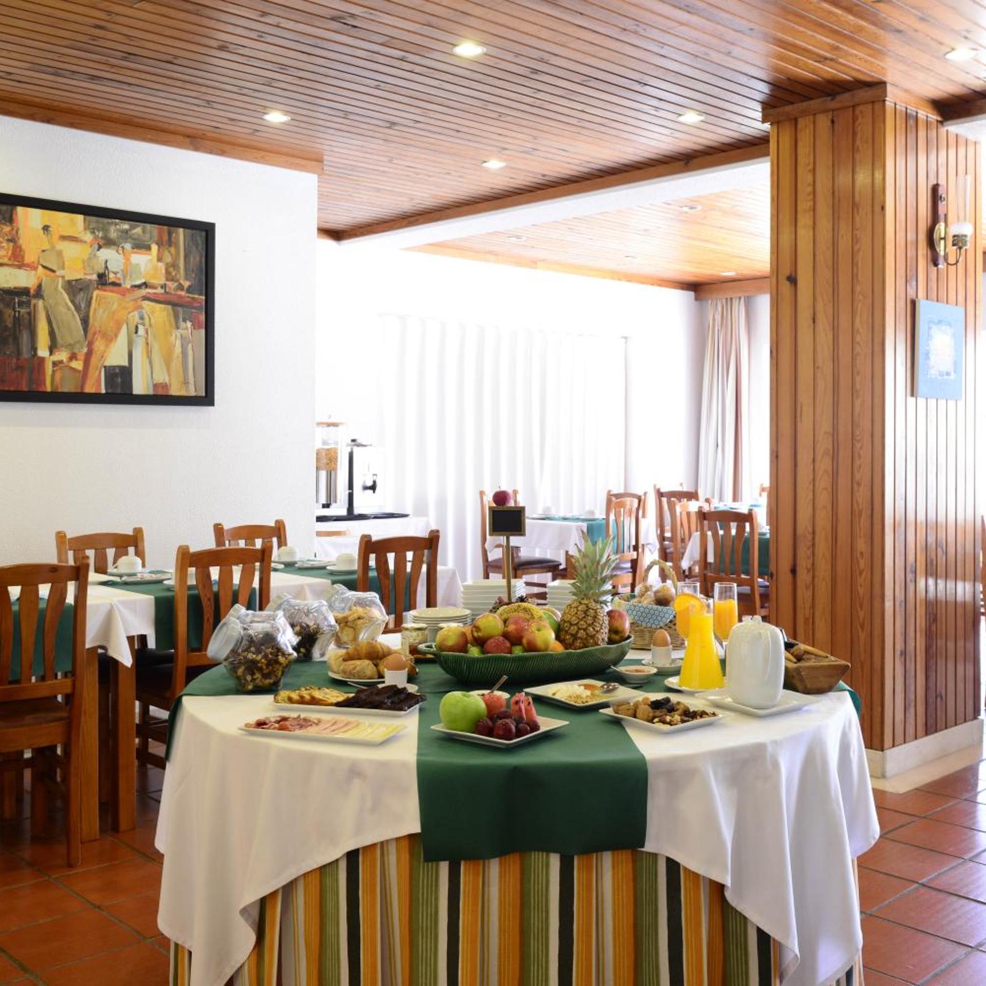 Restaurant-cafeteria
