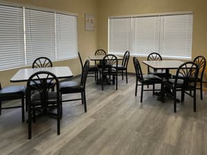 thumbnail: Breakfast area