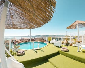 thumbnail: Terrace/patio