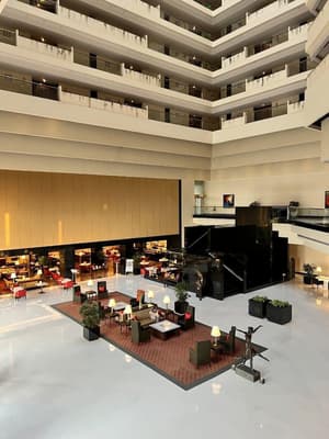 thumbnail: Bar (on property)