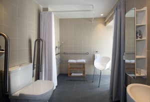 thumbnail: Bathroom