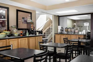 thumbnail: Breakfast area
