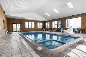 thumbnail: Pool