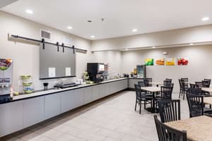 thumbnail: Breakfast area