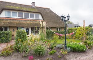 thumbnail: Exterior