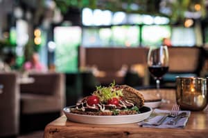 thumbnail: Restaurant