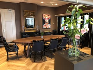 thumbnail: Breakfast area