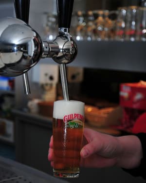 thumbnail: Bar (on property)