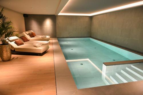 656426988.jpg