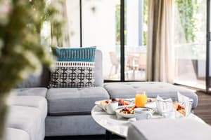 thumbnail: Room service - dining