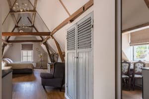 thumbnail: Interior