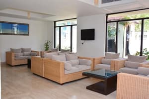 thumbnail: Lobby