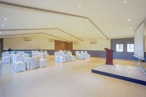 thumbnail: Banquet hall