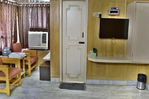 thumbnail: Room