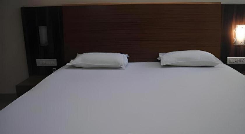 900162520.jpg