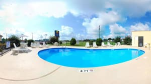 thumbnail: Pool