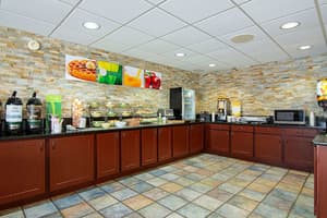thumbnail: Breakfast area