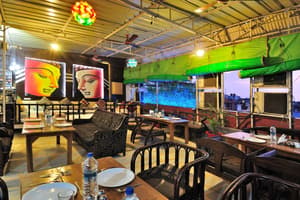 thumbnail: Restaurant