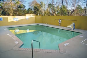 thumbnail: Outdoor pool