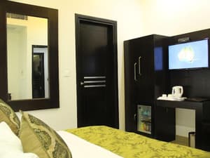 thumbnail: Room
