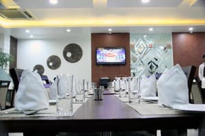 thumbnail: Restaurant