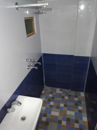 204611695.jpg