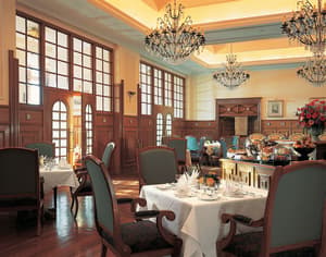 thumbnail: Restaurant