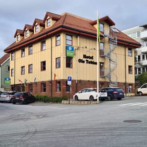 thumbnail: Front of property
