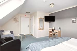thumbnail: Room