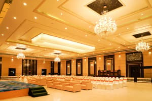 thumbnail: Banquet hall