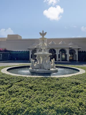 thumbnail: Exterior