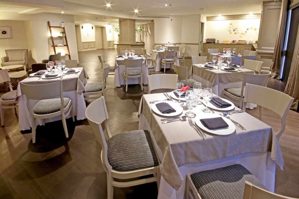 Executive lounge